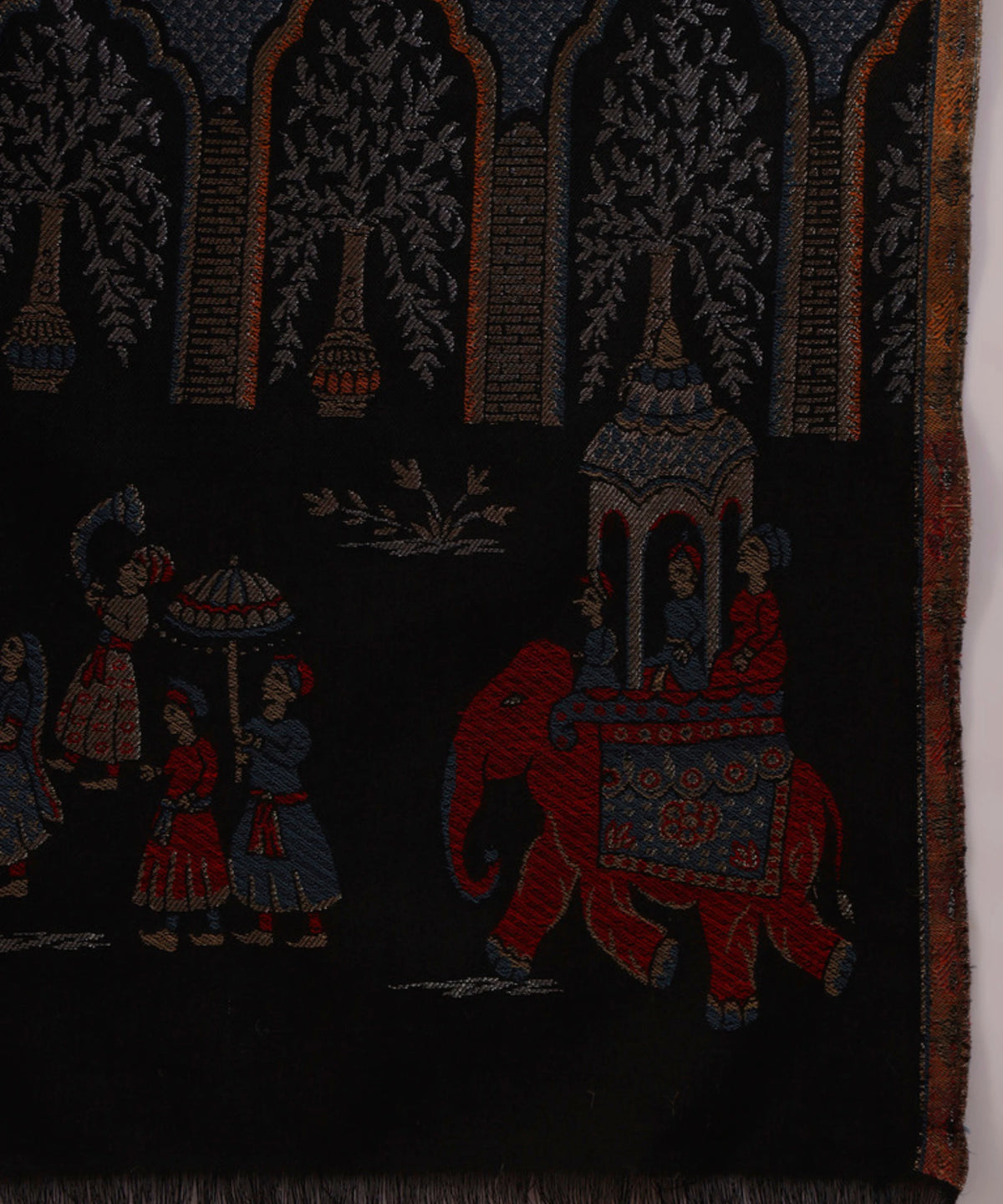Kanidar - Women's Mughal Shahi Darbar, With Ethnic Gold and Silver Blend  (Size: 100*200 cm)