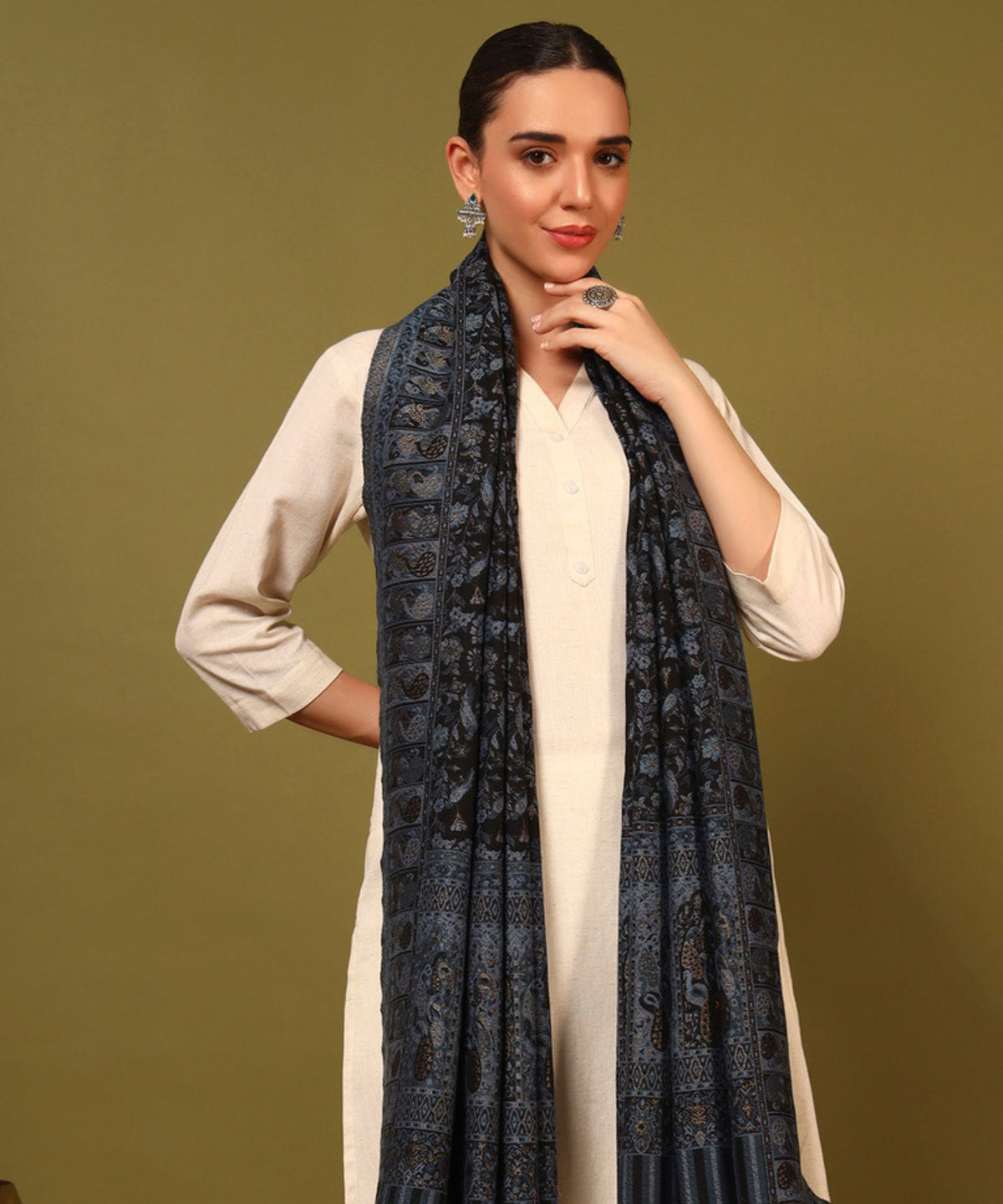 Kanidar- Women's Antique Jamawar Shawl| Glorious Combinations of Prussian Blues