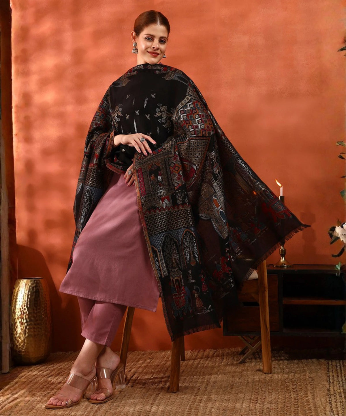 Kanidar - Women's Mughal Shahi Darbar, With Ethnic Gold and Silver Blend  (Size: 100*200 cm)