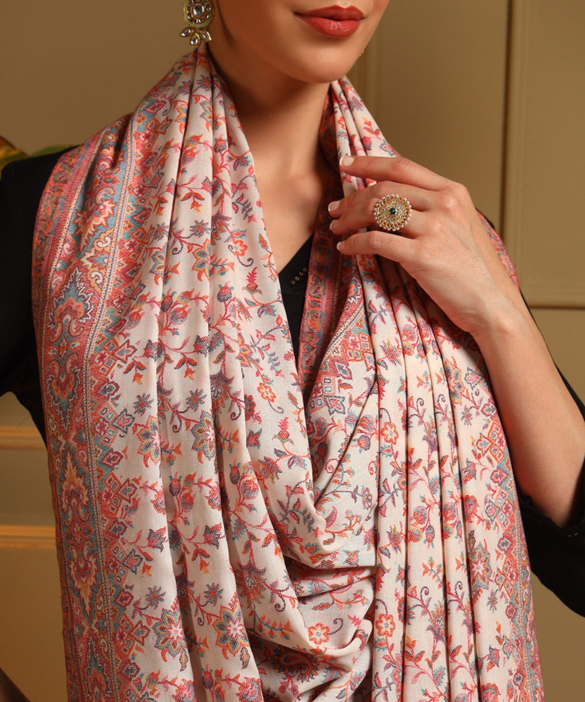 Kanidar- Women's Kashmiri Kani Sangeen Multi Flower Jama