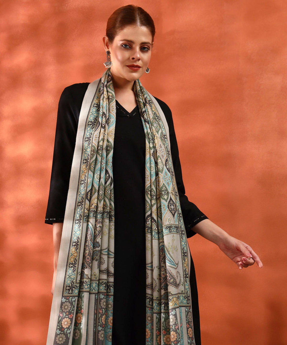 Kanidar- Women's  Riwaayat  All Over Gulfam Print Jall