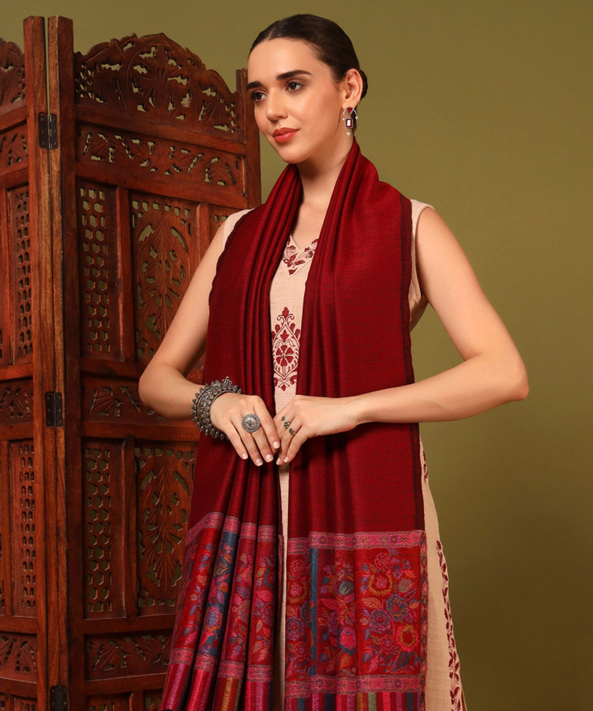 Kanidar- Women's Reversible Kashmiri Antique Weave Palla With one side Zari Touch
